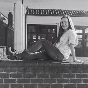 Meet your Posher, Brooke